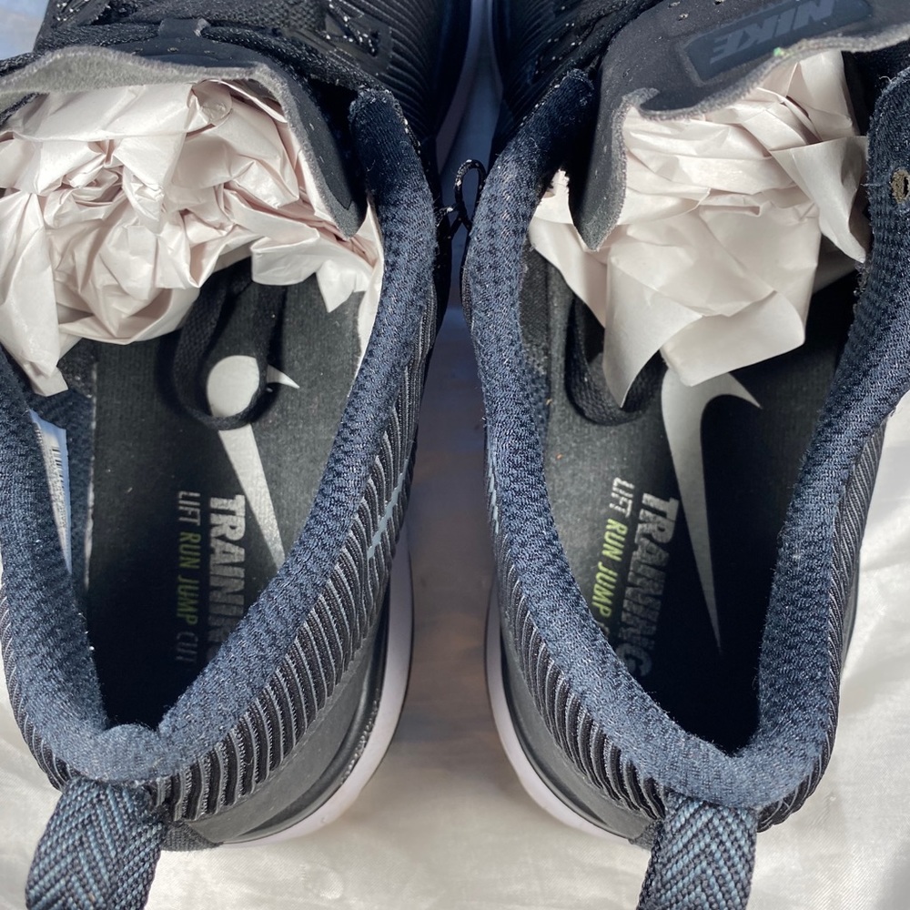 Nike Training Versatility Training Shoes Mans Sz14 - image 5